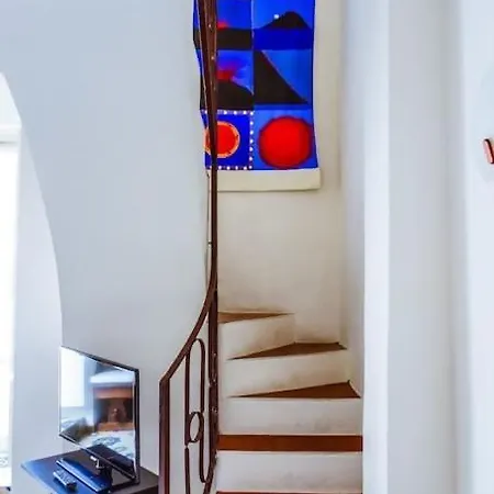 Storico Palazzo Di Con Abbonamento Auto