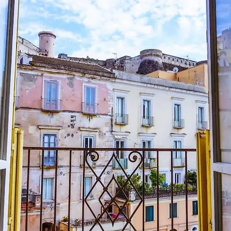 Storico Palazzo Di Con Abbonamento Auto *